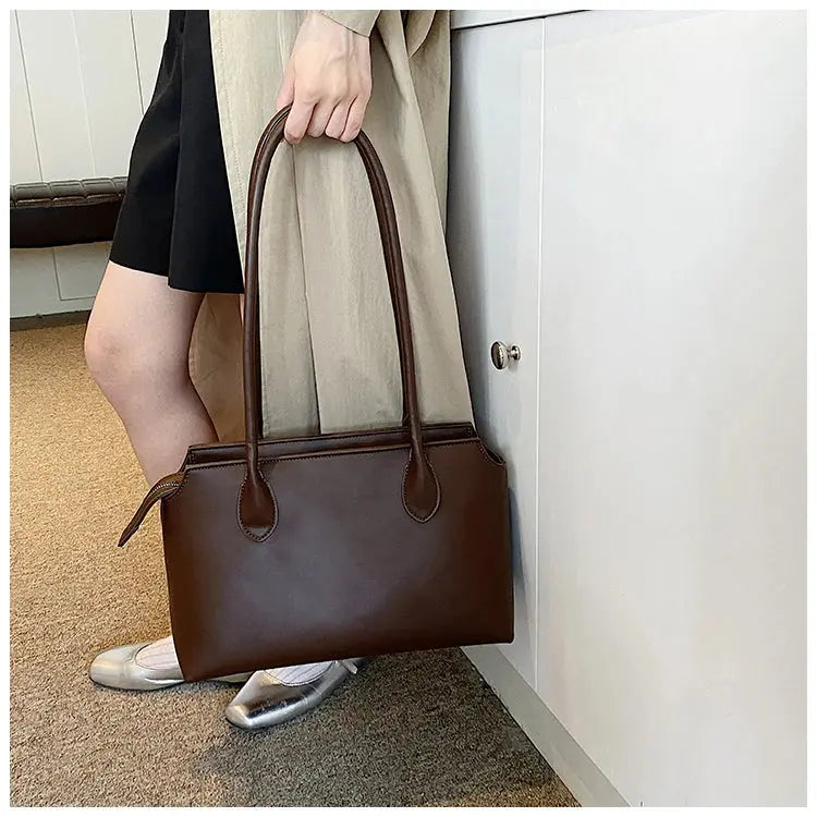 Shoulder Bag 2024 New Underarm Casual Bag Summer Simple Day Temperament Fashion Crossbody Bag Bolsa crossbody de gran capacidad