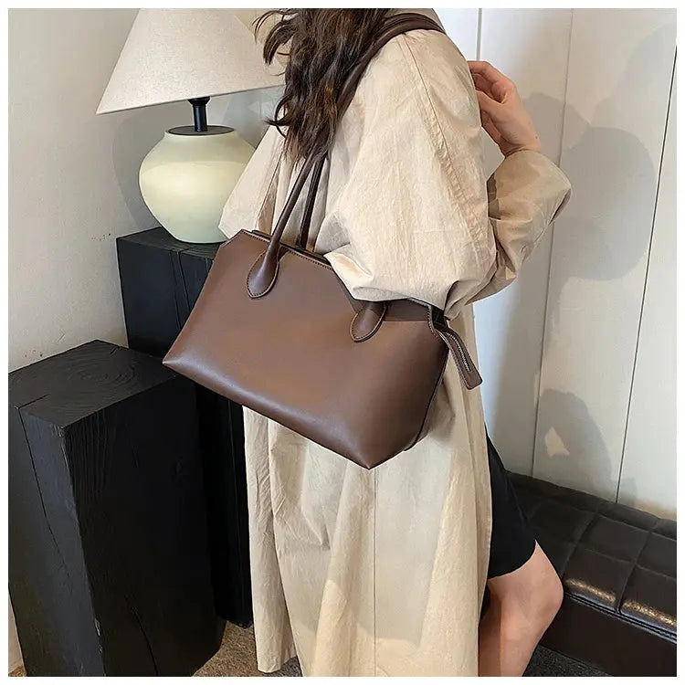 Shoulder Bag 2024 New Underarm Casual Bag Summer Simple Day Temperament Fashion Crossbody Bag Bolsa crossbody de gran capacidad