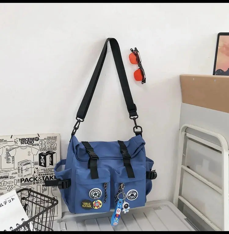 Shoulder bag, men's bag, new trendy brand, casual fashion crossbody bag, handy, simple and versatile, student cargo backpack