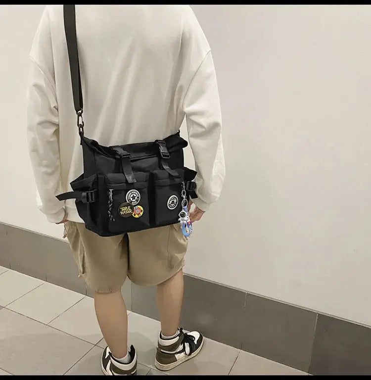 Shoulder bag, men's bag, new trendy brand, casual fashion crossbody bag, handy, simple and versatile, student cargo backpack
