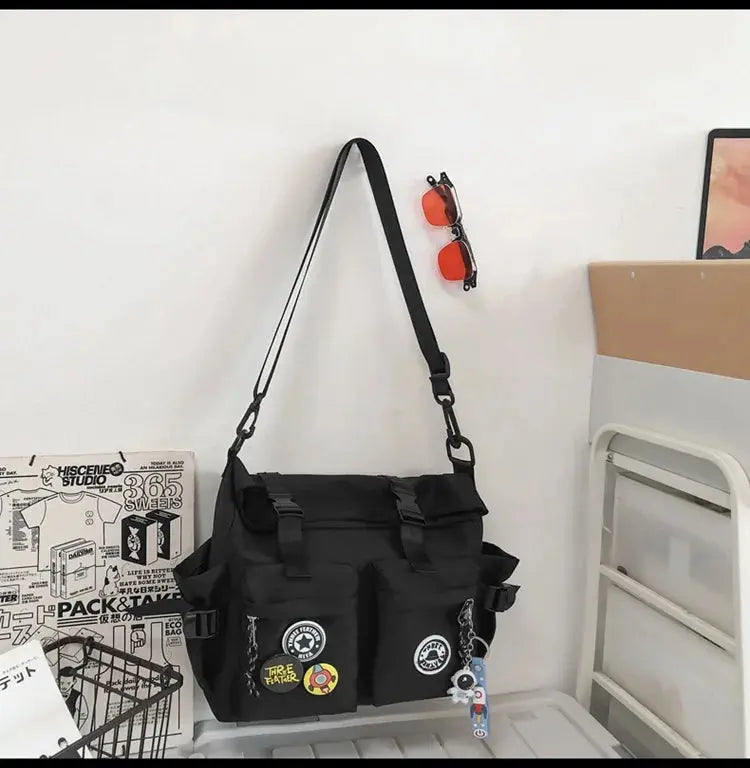 Shoulder bag, men's bag, new trendy brand, casual fashion crossbody bag, handy, simple and versatile, student cargo backpack