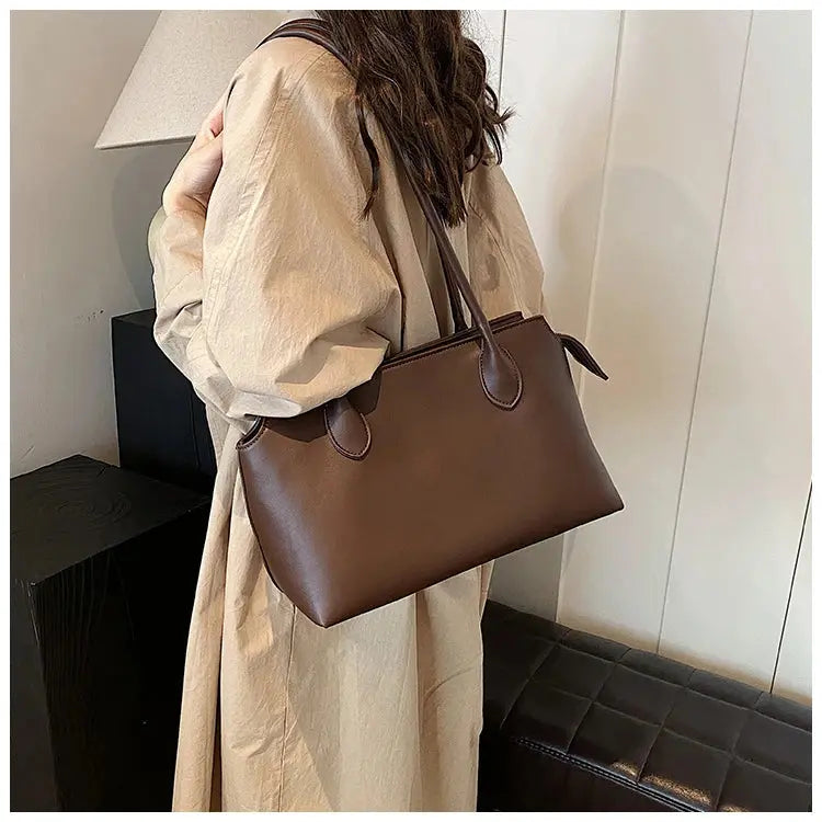 Shoulder Bag 2024 New Underarm Casual Bag Summer Simple Day Temperament Fashion Crossbody Bag Bolsa crossbody de gran capacidad